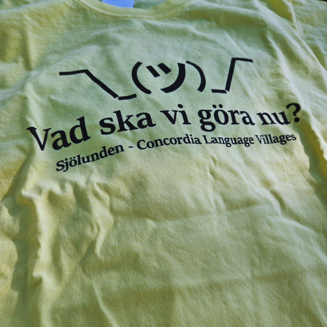 Vad Ska Vi Göra Nu? T-Shirt