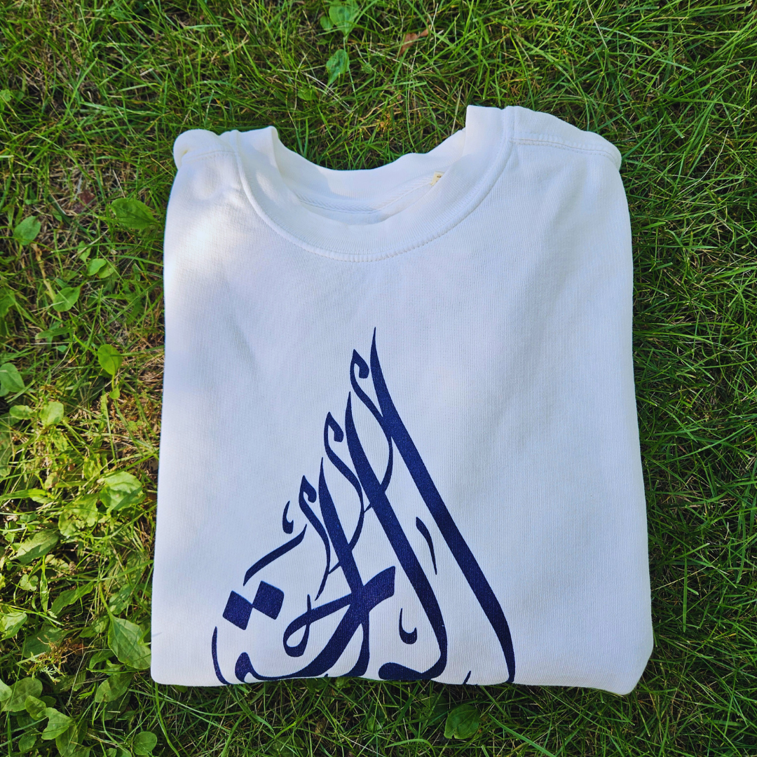 Al-Wāḥa Teardrop Crewneck
